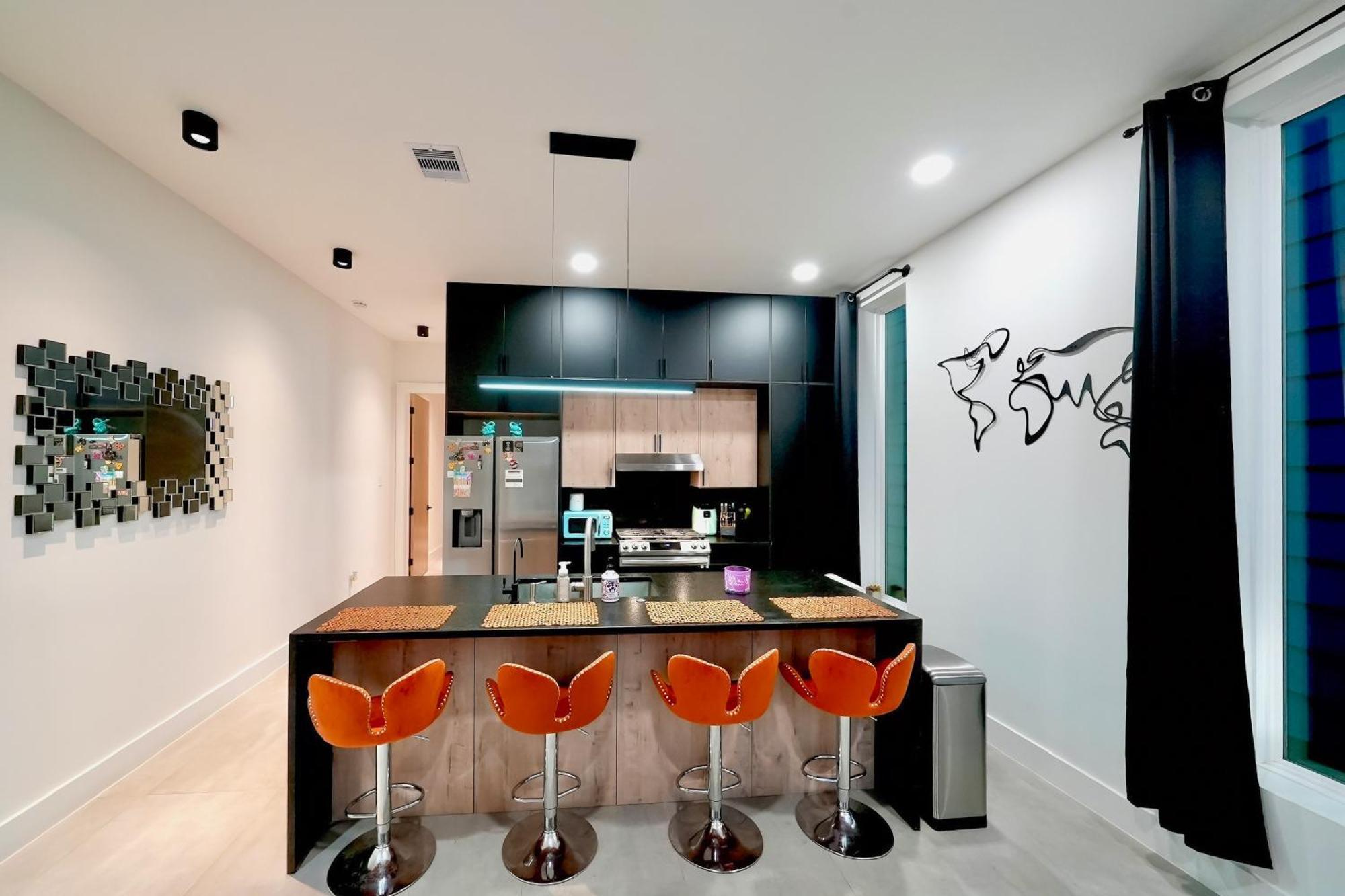 3 Mi To Dtwn Modern Townhome With Yard In Χιούστον Εξωτερικό φωτογραφία