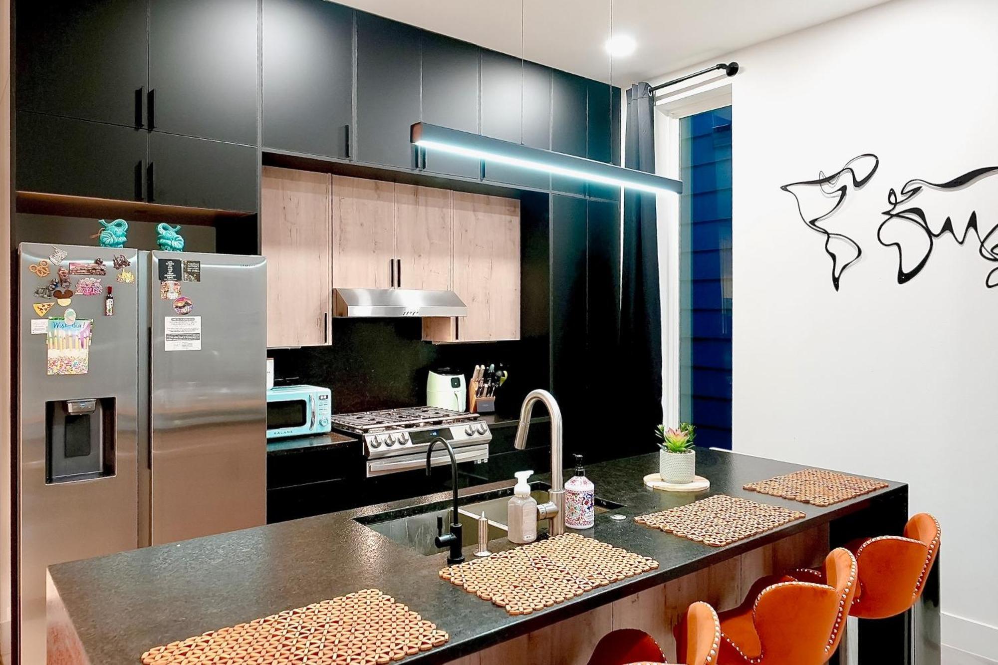 3 Mi To Dtwn Modern Townhome With Yard In Χιούστον Εξωτερικό φωτογραφία
